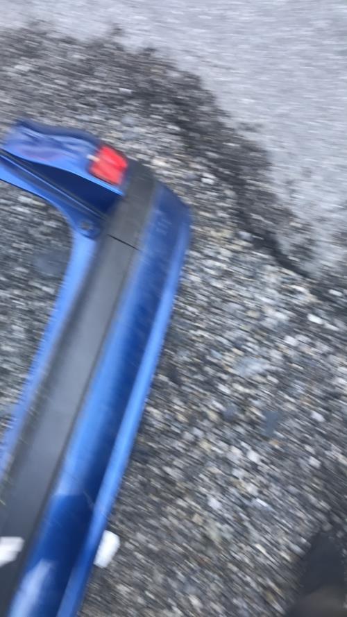 Pare choc arriere RENAULT CLIO 3 PHASE 1 BREAK Diesel - Image 3