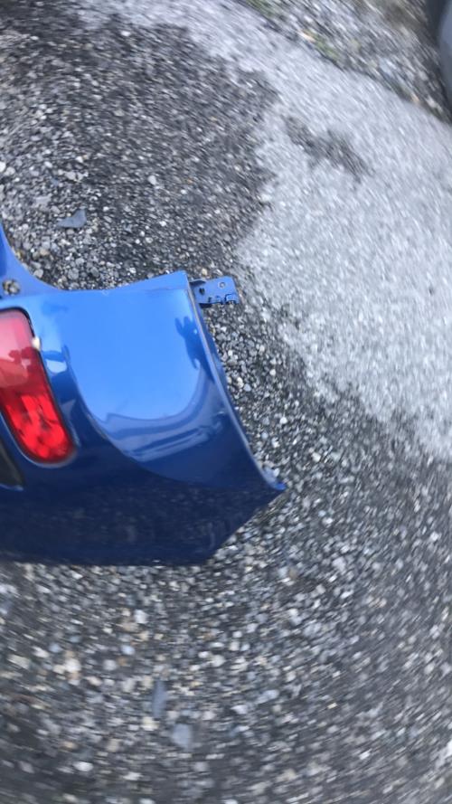 Pare choc arriere RENAULT CLIO 3 PHASE 1 BREAK Diesel - Image 4