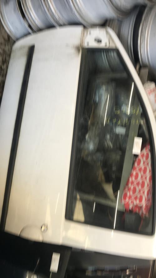 Porte avant gauche RENAULT TWINGO 2 PHASE 1 Essence - Image 3