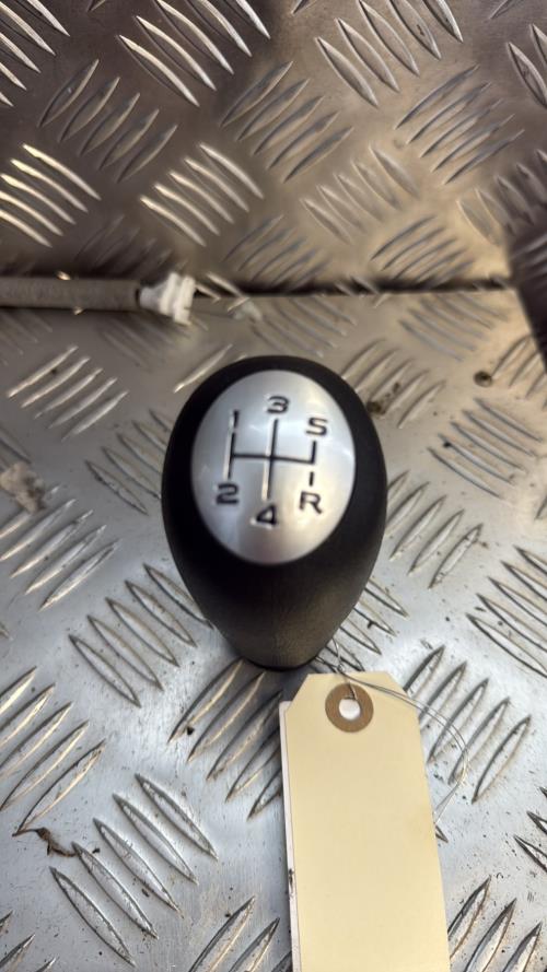Pommeau de vitesses RENAULT CLIO 3 PHASE 1 Diesel - Image 2