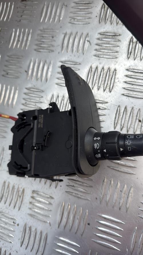 Commodo phare RENAULT CLIO 3 PHASE 1 Diesel - Image 2