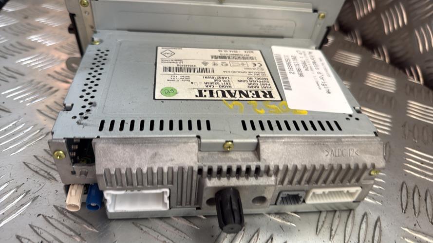Autoradio d'origine RENAULT CLIO 4 PHASE 1 Essence - Image 4