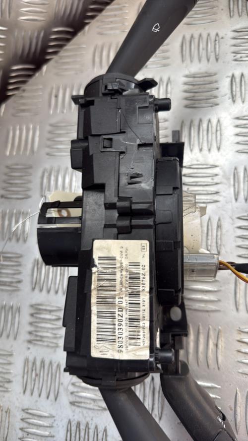 Com (Bloc Contacteur Tournant+Commodo Essuie Glace+Commodo Phare) PEUGEOT 208 1 PHASE 1 Essence - Image 2