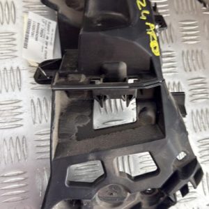 Support de pare chocs arriere RENAULT CLIO 4 PHASE 1 Essence - Image 1