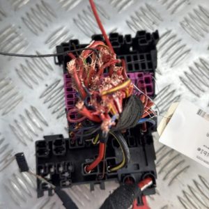 Porte fusible SKODA FABIA 4 Essence - Image 1