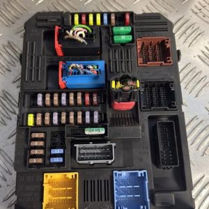 Boitier BSI PEUGEOT 208 2 Essence - Image 1