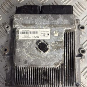 Calculateur moteur PEUGEOT 208 2 Essence - Image 1