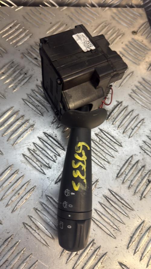 Commodo d'essuie glaces DACIA DUSTER 1 PHASE 1 - Image 1