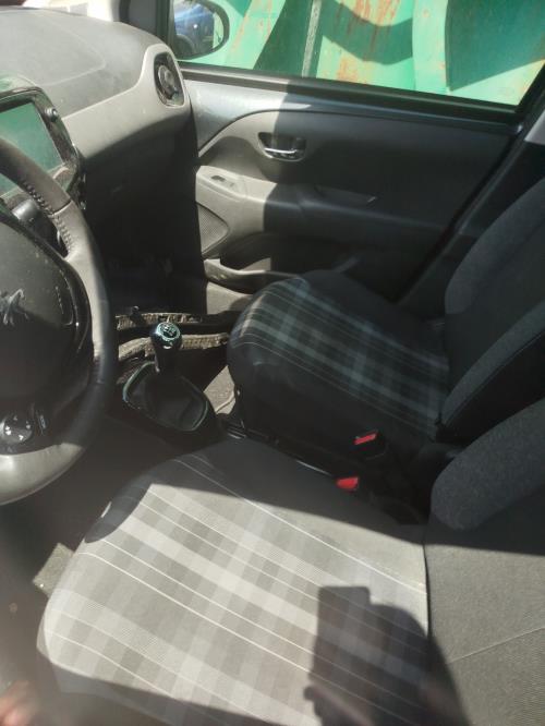 Porte avant gauche PEUGEOT 108 Essence - Image 4