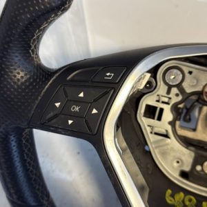 Volant MERCEDES CLASSE A 176 PHASE 1 Diesel - Image 6