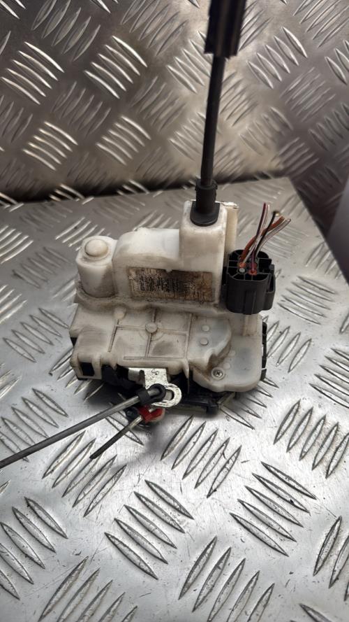 Serrure avant gauche FIAT 500 2 PHASE 1 Diesel - Image 2