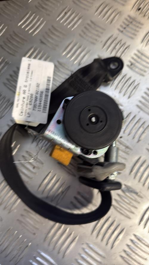 Ceinture arriere gauche troisieme ligne TOYOTA VERSO PHASE 2 Diesel - Image 1