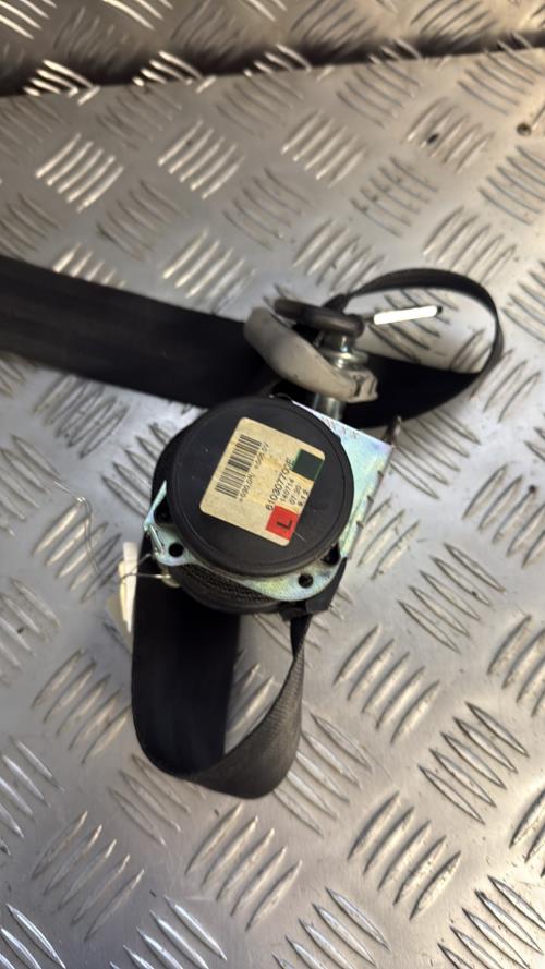 Ceinture arriere gauche TOYOTA VERSO PHASE 2 Diesel - Image 1