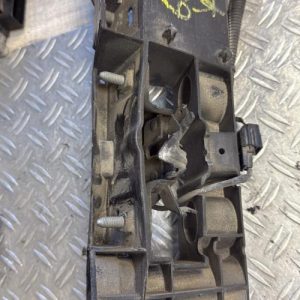 Traverse superieure RENAULT CLIO 4 PHASE 2 Diesel - Image 4