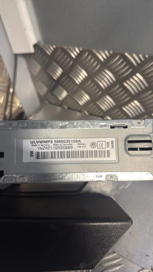 Autoradio d'origine VOLKSWAGEN GOLF PLUS PHASE 1 Essence - Image 2