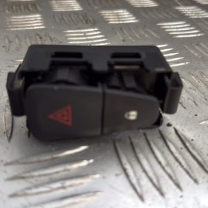 Bouton de warning RENAULT LATITUDE Diesel - Image 1