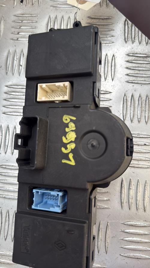 Commande chauffage RENAULT SCENIC 2 PHASE 2 Diesel - Image 3