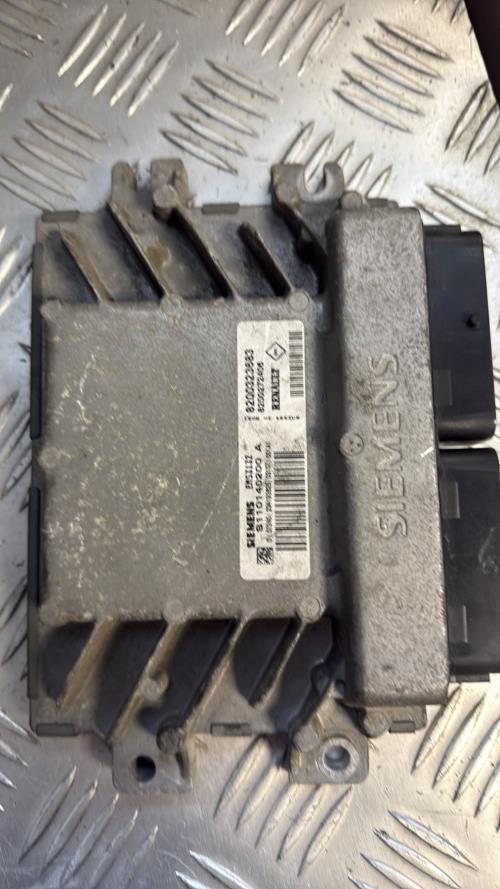 Calculateur moteur RENAULT CLIO 2 PHASE 2 Essence - Image 1