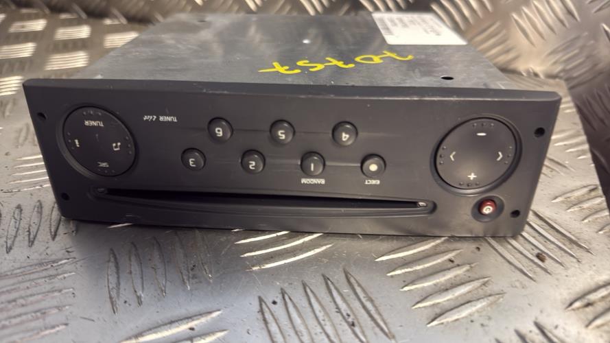 Autoradio d'origine RENAULT CLIO 2 PHASE 2 Essence - Image 1