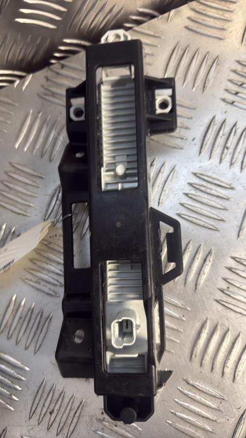 Feu diurne avant gauche PEUGEOT 108 Essence - Image 3