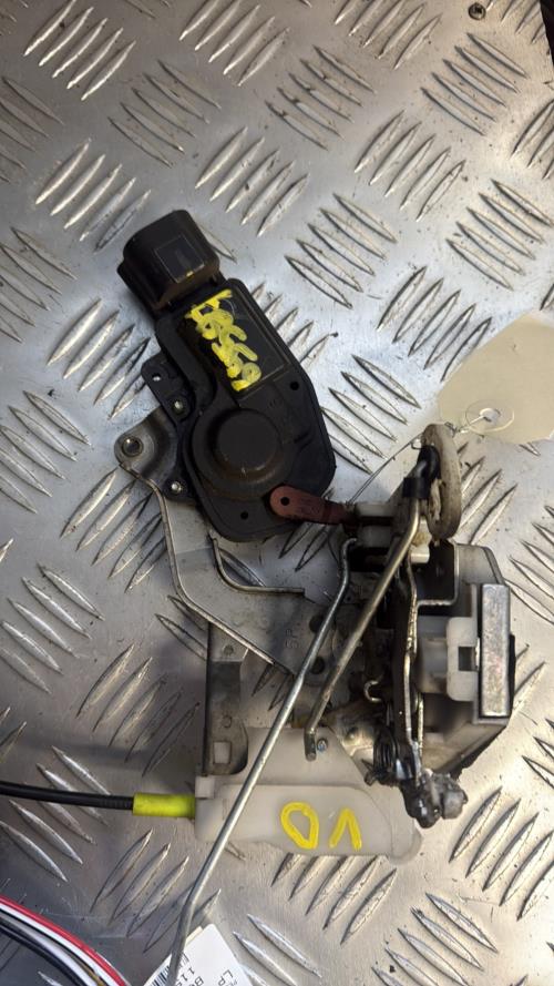 Serrure avant gauche PEUGEOT 107 PHASE 2 Essence - Image 3