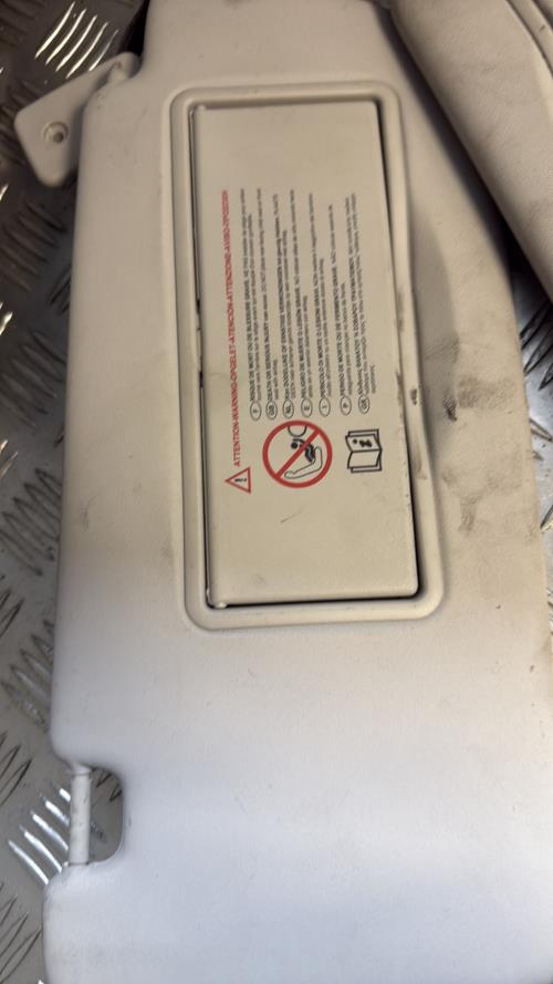 Pare soleil droit PEUGEOT 308 1 PHASE 1 Essence - Image 2