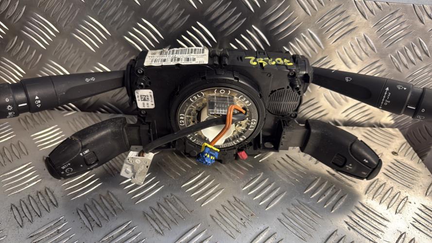 Com (Bloc Contacteur Tournant+Commodo Essuie Glace+Commodo Phare) PEUGEOT 208 1 PHASE 2 Diesel - Image 1