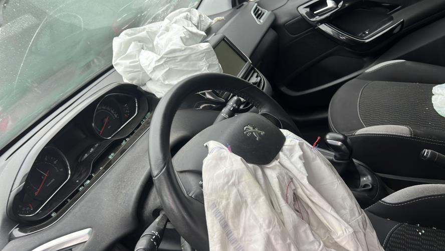 Aerateur tableau de bord avant droit PEUGEOT 208 1 PHASE 2 Essence - Image 5