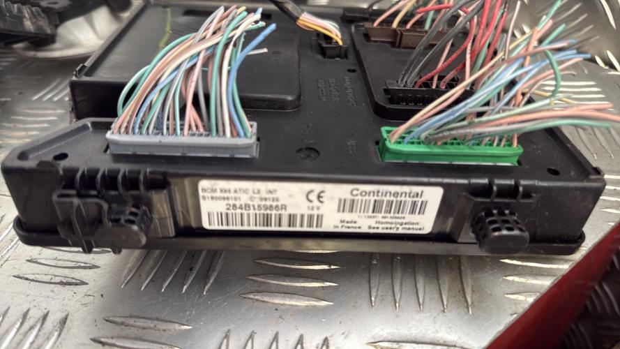 Boitier BSI RENAULT MEGANE 3 PHASE 1 COUPE Diesel - Image 3