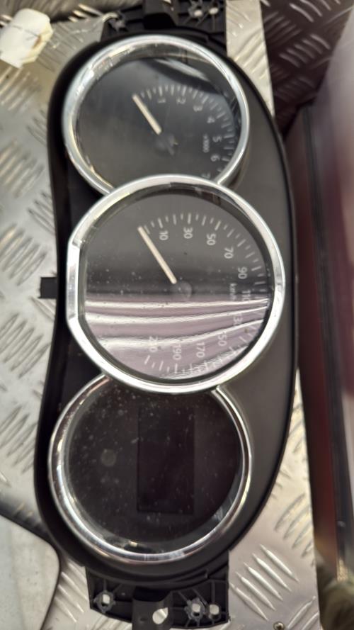 Compteur DACIA SANDERO 2 PHASE 1 Diesel - Image 3