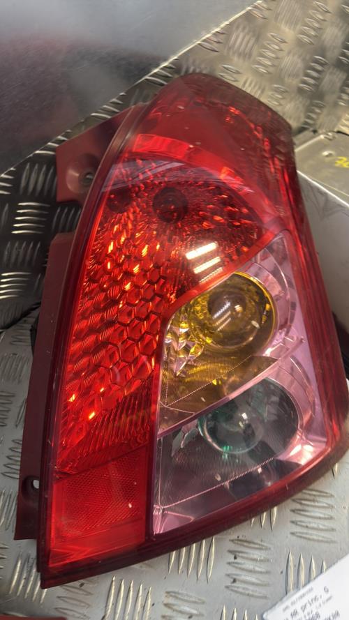Feu arriere principal droit (feux) SUZUKI SWIFT 3 Diesel - Image 3