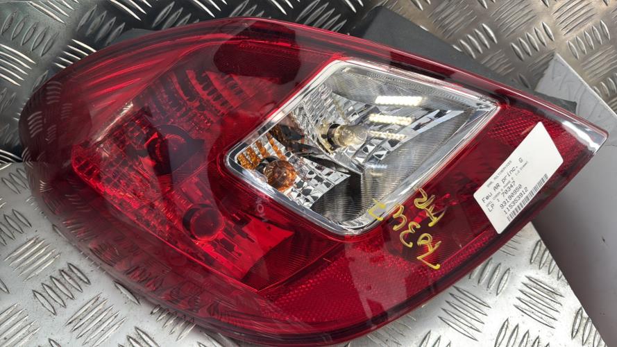 Feu arriere principal gauche (feux) OPEL CORSA D PHASE 2 Diesel - Image 1