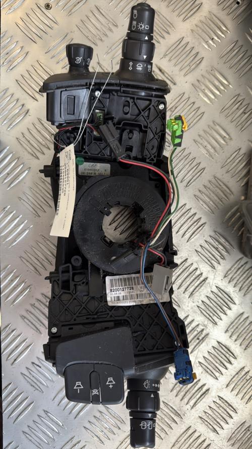 Com (Bloc Contacteur Tournant+Commodo Essuie Glace+Commodo Phare) RENAULT SCENIC 2 PHASE 2 Diesel - Image 2