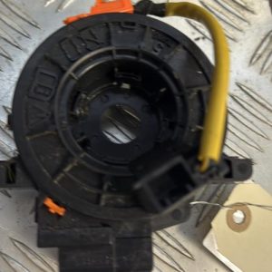 Contacteur tournant PEUGEOT 107 PHASE 2 Essence - Image 1