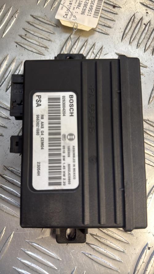 Calculateur PEUGEOT 308 1 PHASE 1 Essence - Image 2