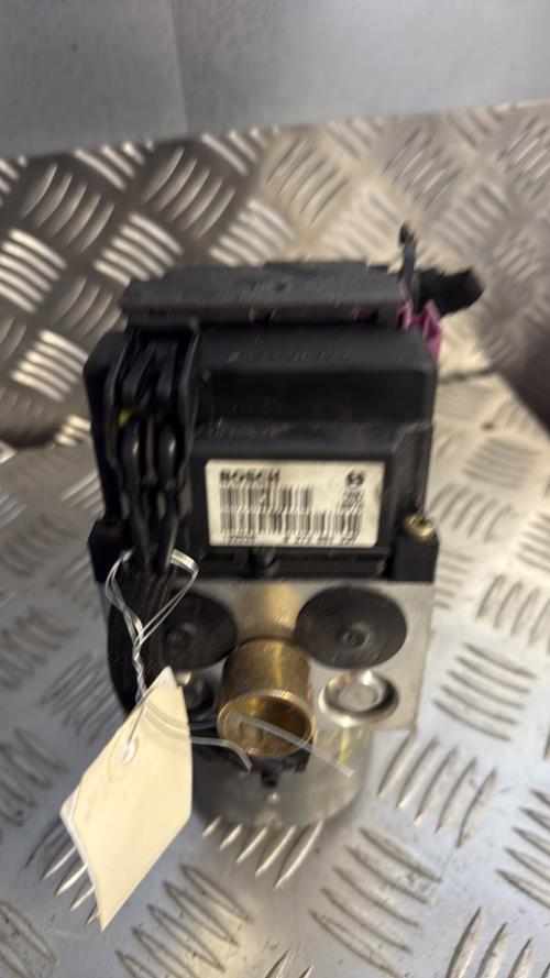 Bloc ABS (freins anti-blocage) OPEL CORSA C PHASE 1 Essence - Image 1