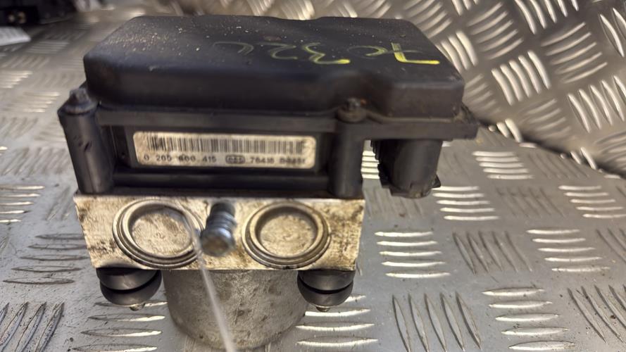 Bloc ABS (freins anti-blocage) PEUGEOT PARTNER 1 PHASE 2 Diesel - Image 2