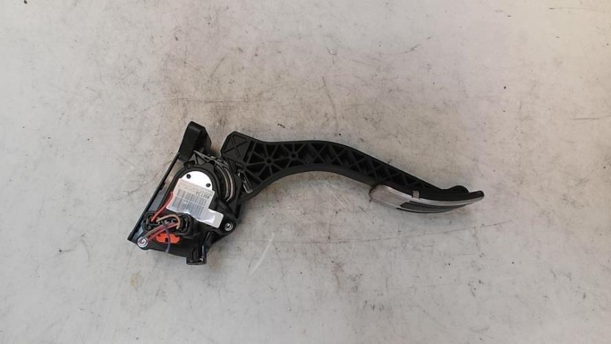 Pedale d'accelerateur PEUGEOT 3008 2 PHASE 1 Diesel - Image 1