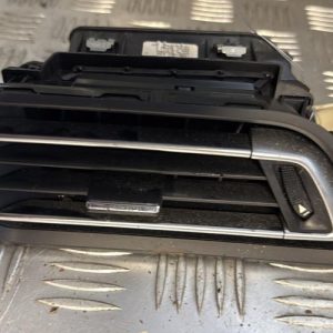 Aerateur tableau de bord avant gauche PEUGEOT 308 2 PHASE 2 Diesel - Image 1