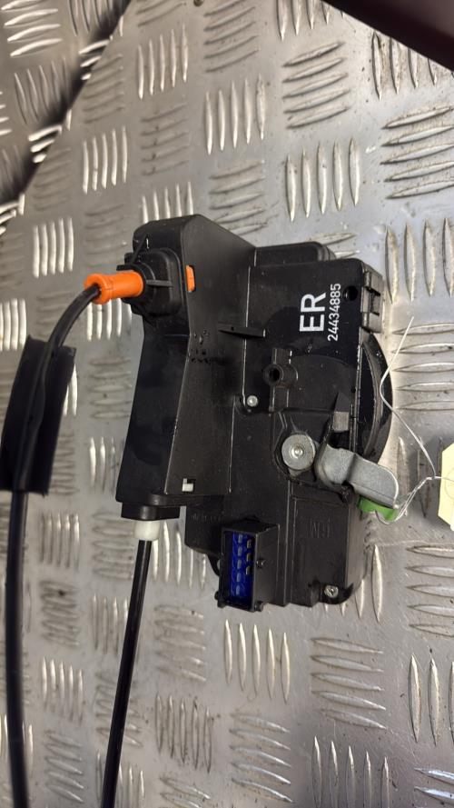 Serrure avant droit OPEL CORSA C PHASE 1 Essence - Image 2