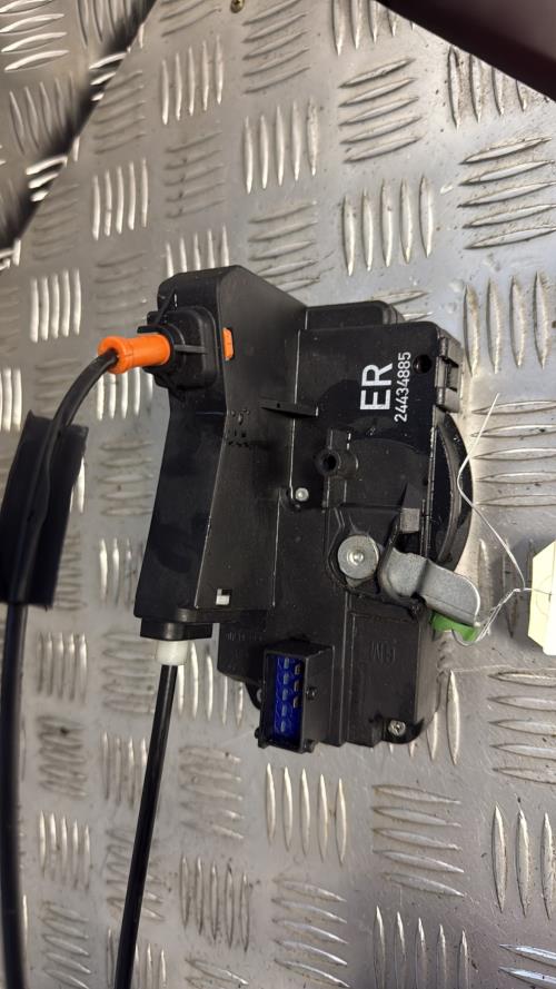 Serrure avant droit OPEL CORSA C PHASE 1 Essence - Image 3