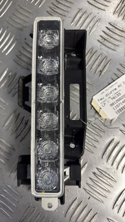 Feu diurne avant droit PEUGEOT 108 Essence - Image 1