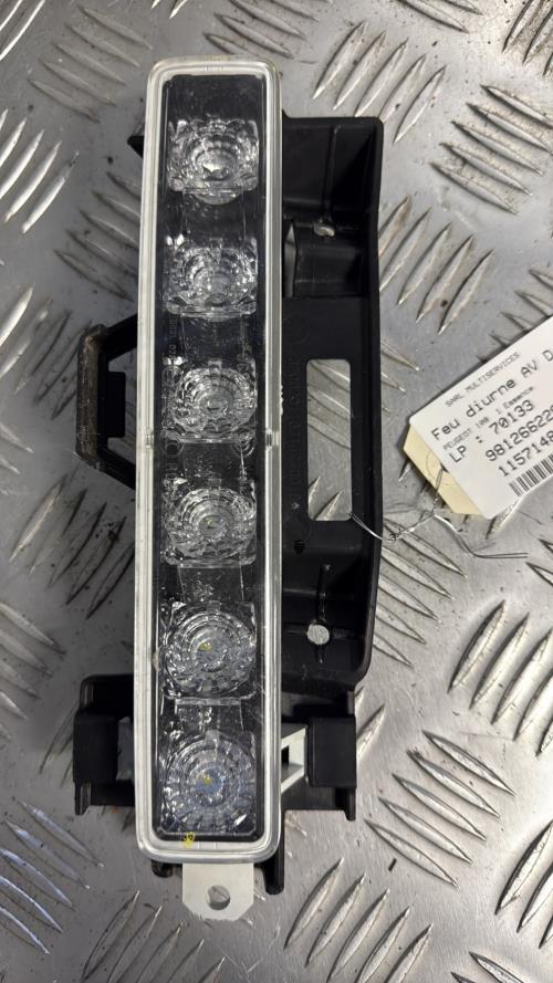 Feu diurne avant droit PEUGEOT 108 Essence - Image 2