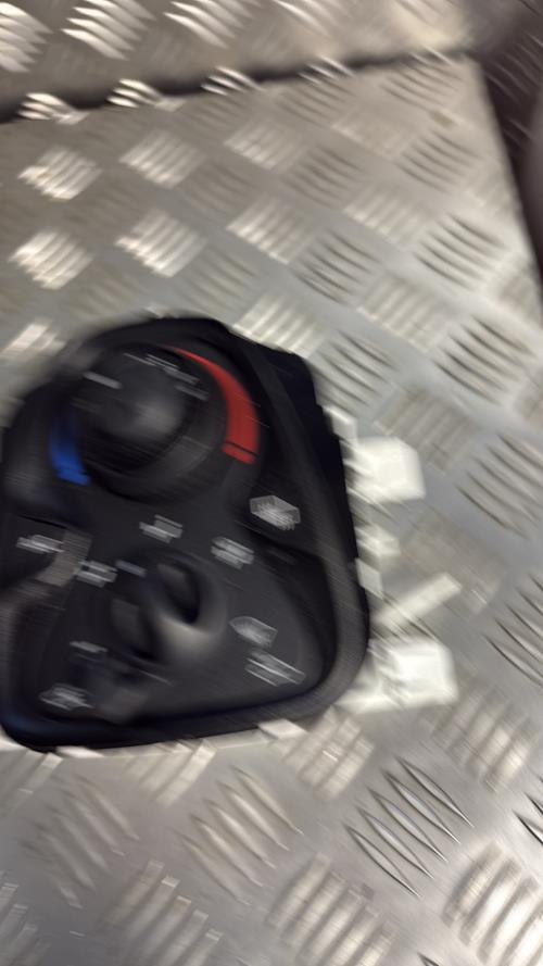 Commande chauffage PEUGEOT 108 Essence - Image 2