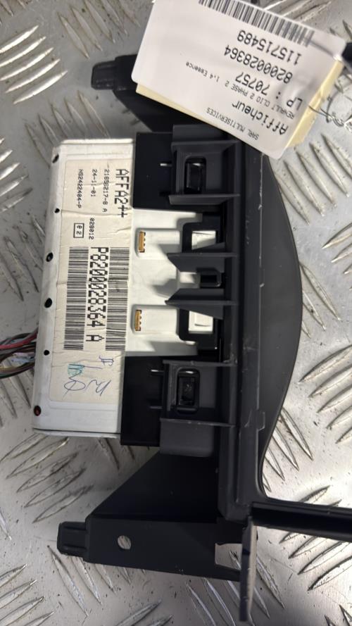 Afficheur RENAULT CLIO 2 PHASE 2 Essence - Image 1