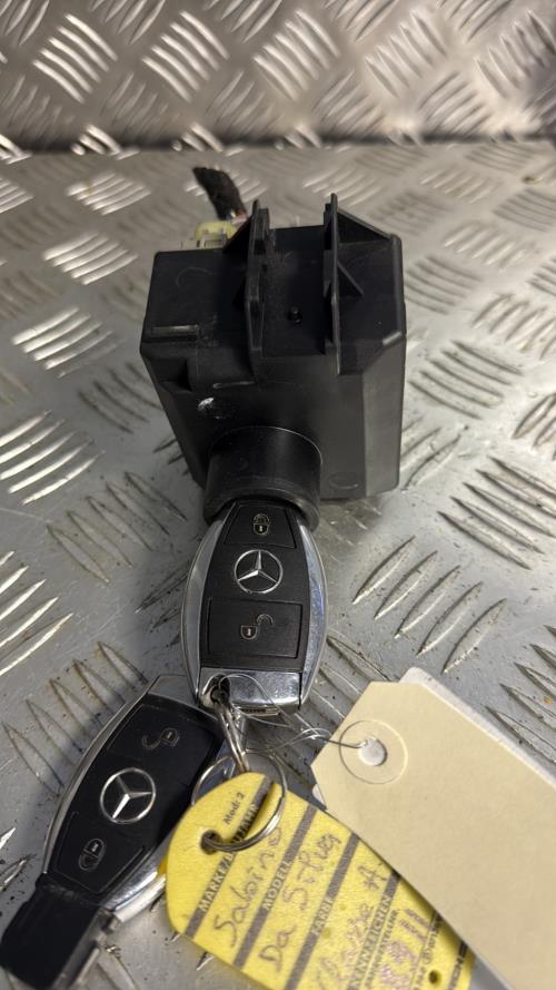 Neiman MERCEDES CLASSE A 176 PHASE 1 Essence - Image 1