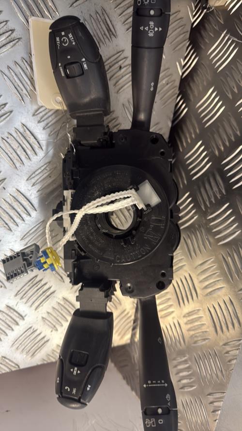 Com (Bloc Contacteur Tournant+Commodo Essuie Glace+Commodo Phare) CITROEN C3 1 PHASE 2 Diesel - Image 1