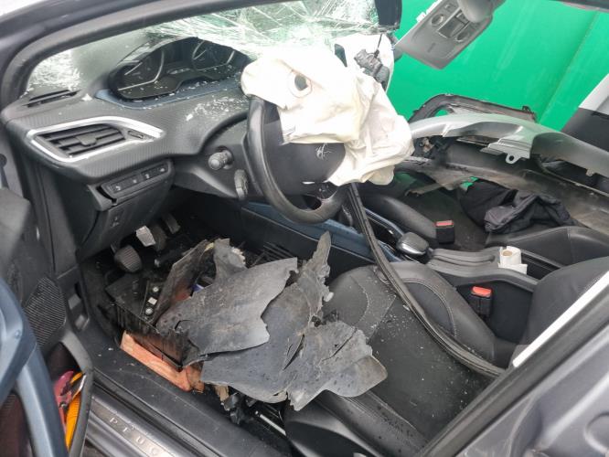 Aerateur tableau de bord avant droit PEUGEOT 2008 1 PHASE 1 Diesel - Image 8