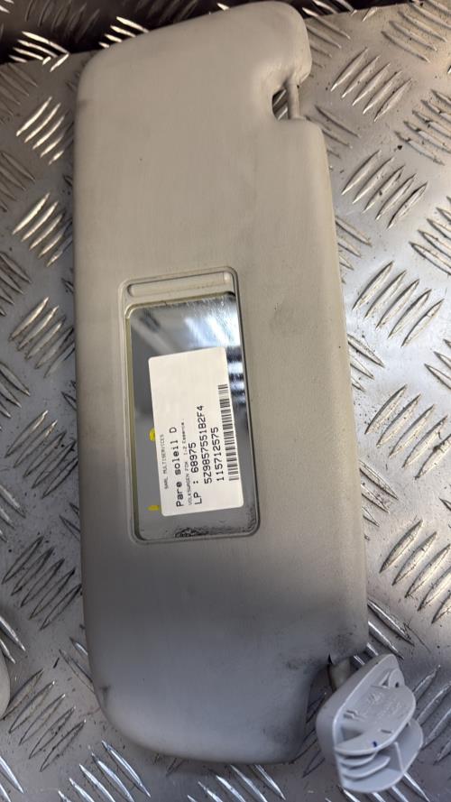 Pare soleil droit VOLKSWAGEN FOX Essence - Image 2