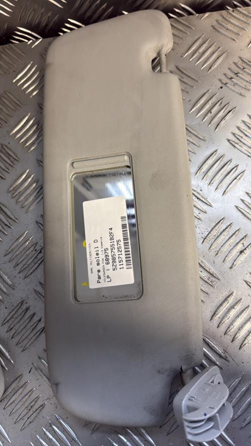 Pare soleil droit VOLKSWAGEN FOX Essence - Image 3